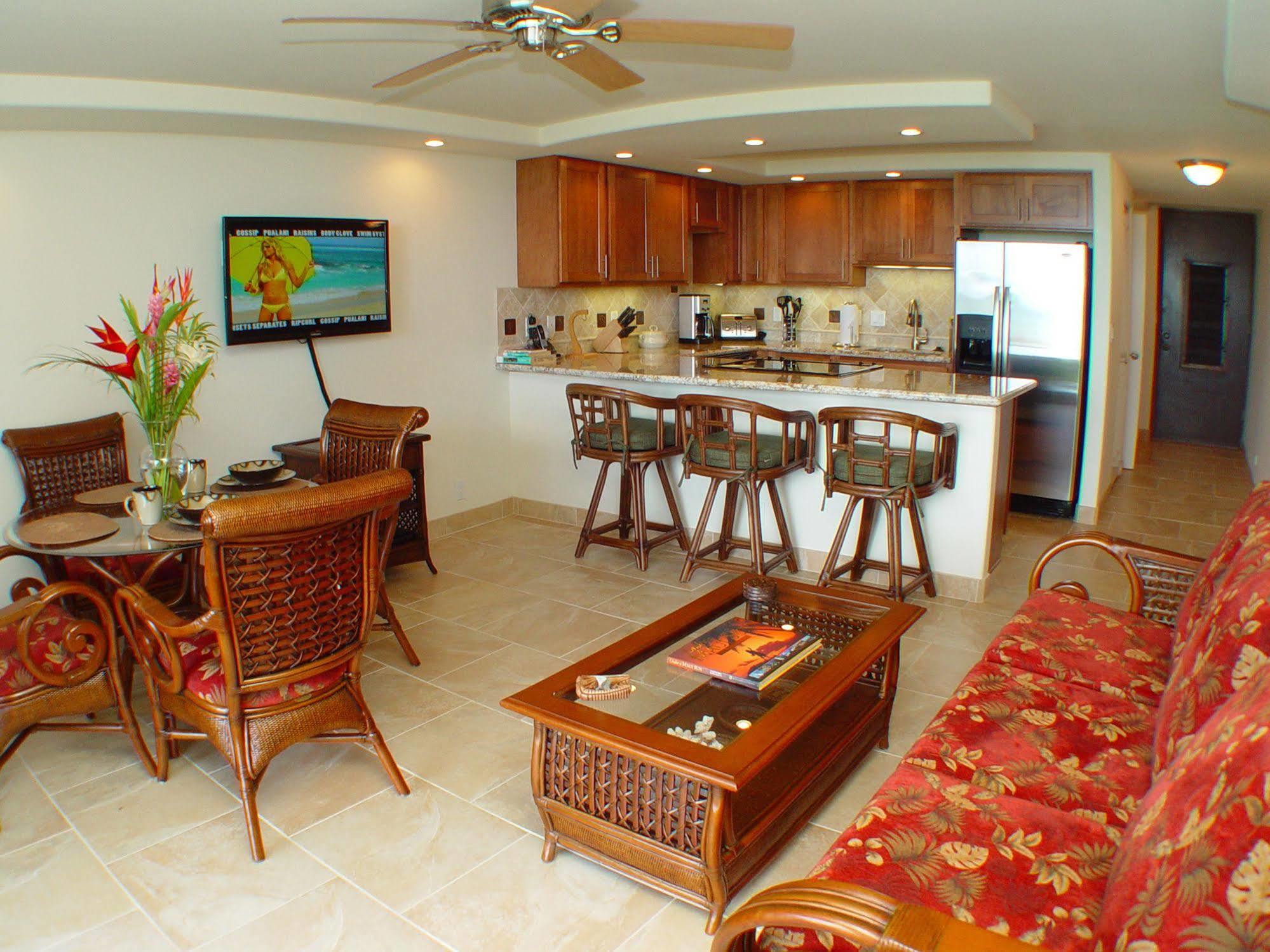 Kaleialoha Condominiums Lahaina Exterior photo