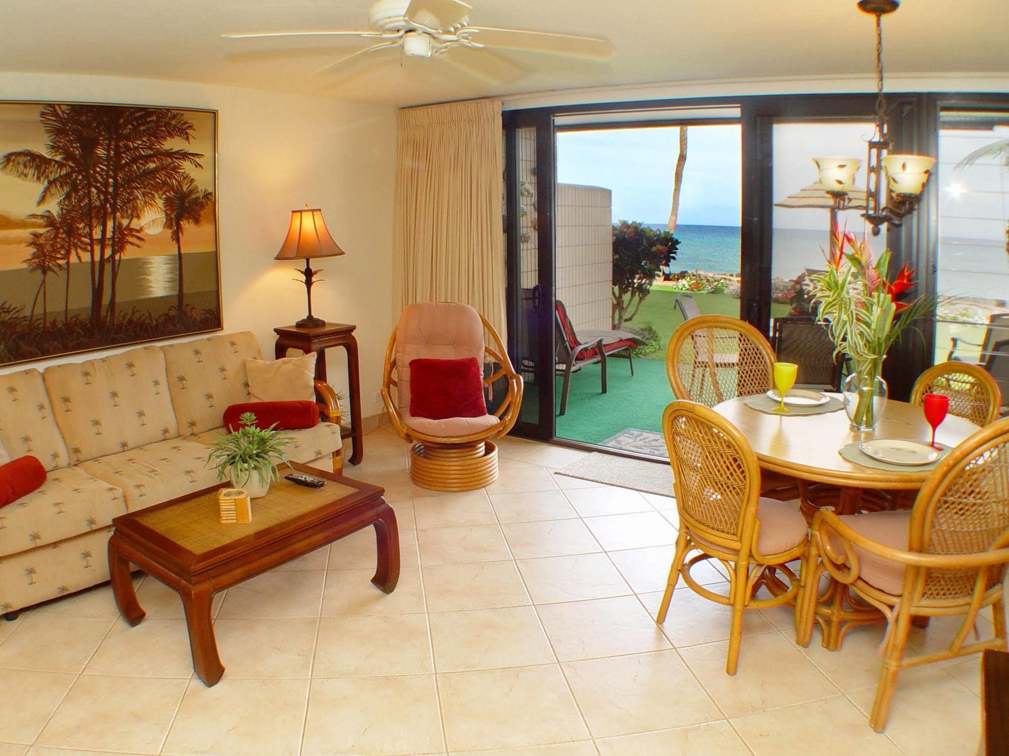 Kaleialoha Condominiums Lahaina Exterior photo