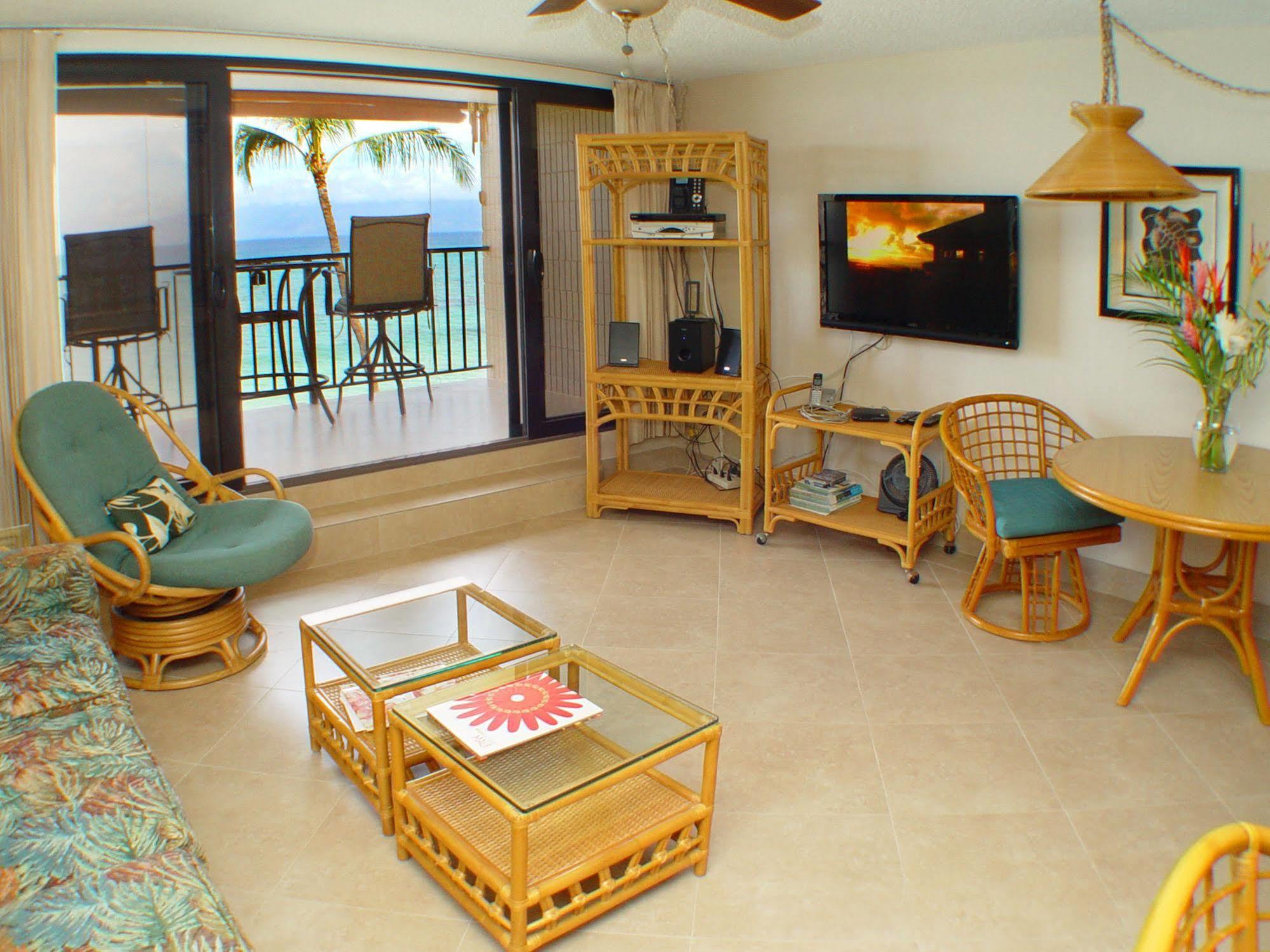 Kaleialoha Condominiums Lahaina Exterior photo