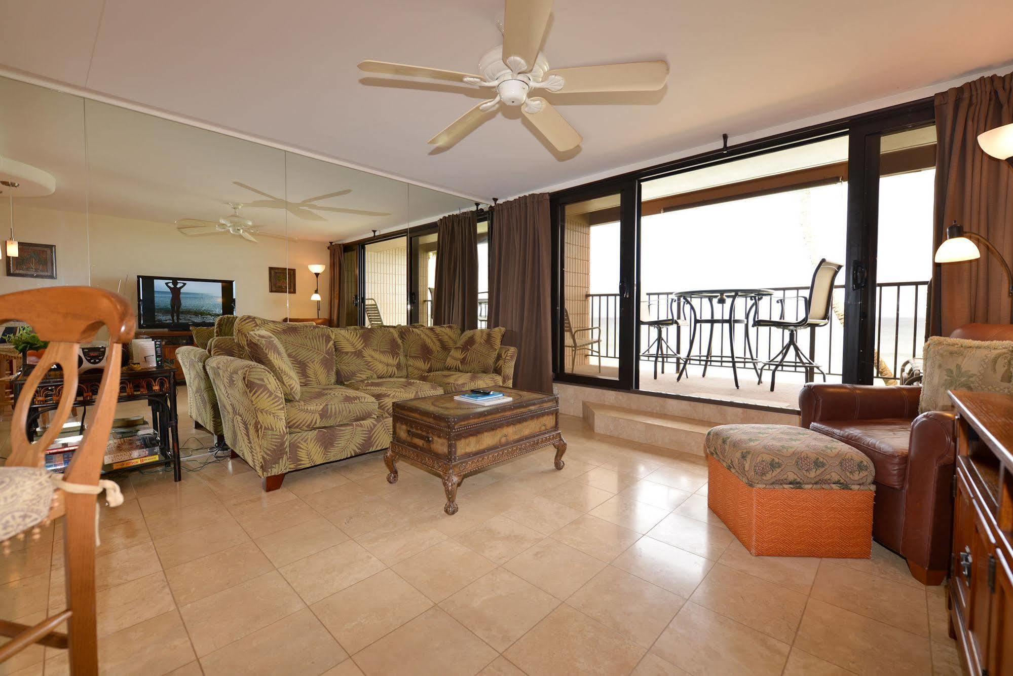 Kaleialoha Condominiums Lahaina Exterior photo