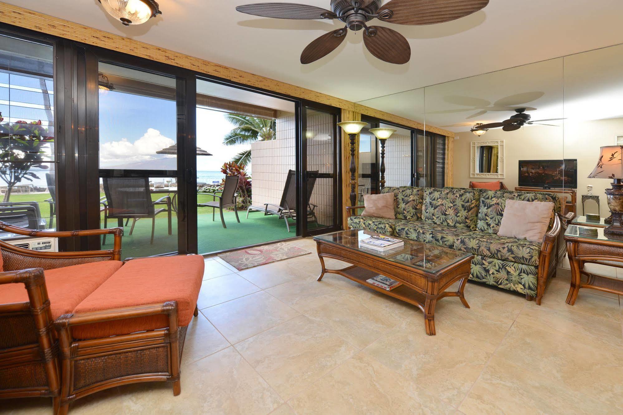 Kaleialoha Condominiums Lahaina Exterior photo